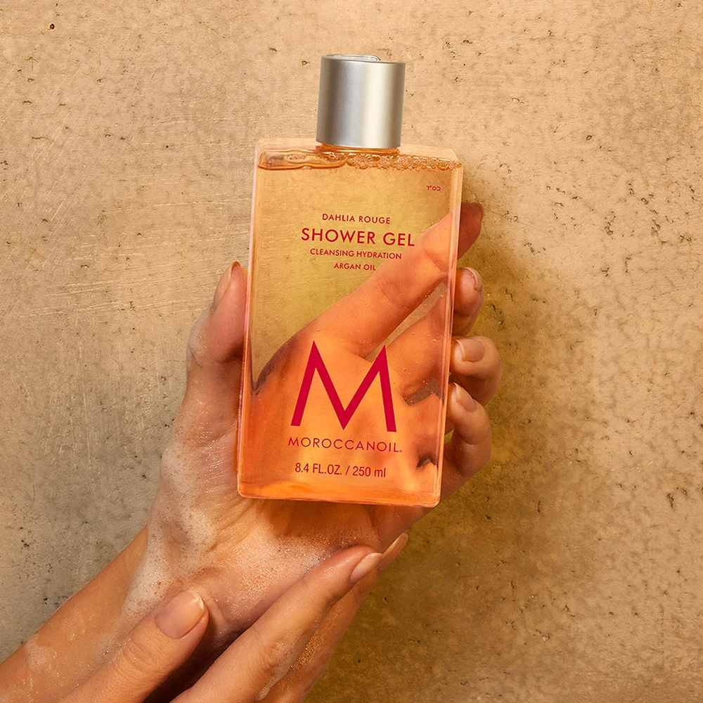 Moroccanoil Dahlia Rouge Shower Gel 250ml - bagnoschiuma idratante - Image 2